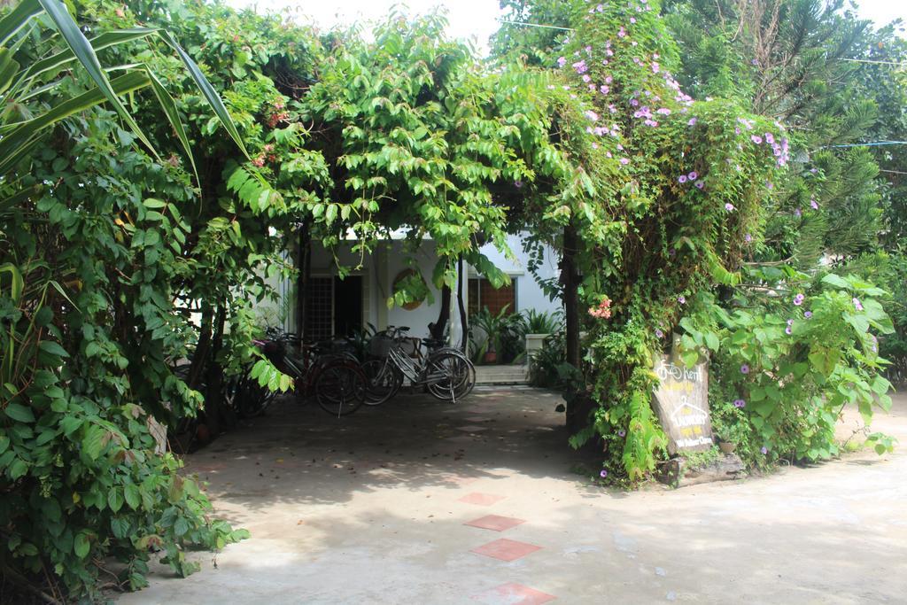 Garden Guesthouse Kampong Chhnang Bagian luar foto