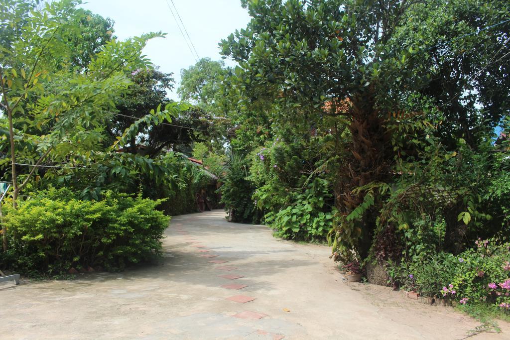 Garden Guesthouse Kampong Chhnang Bagian luar foto